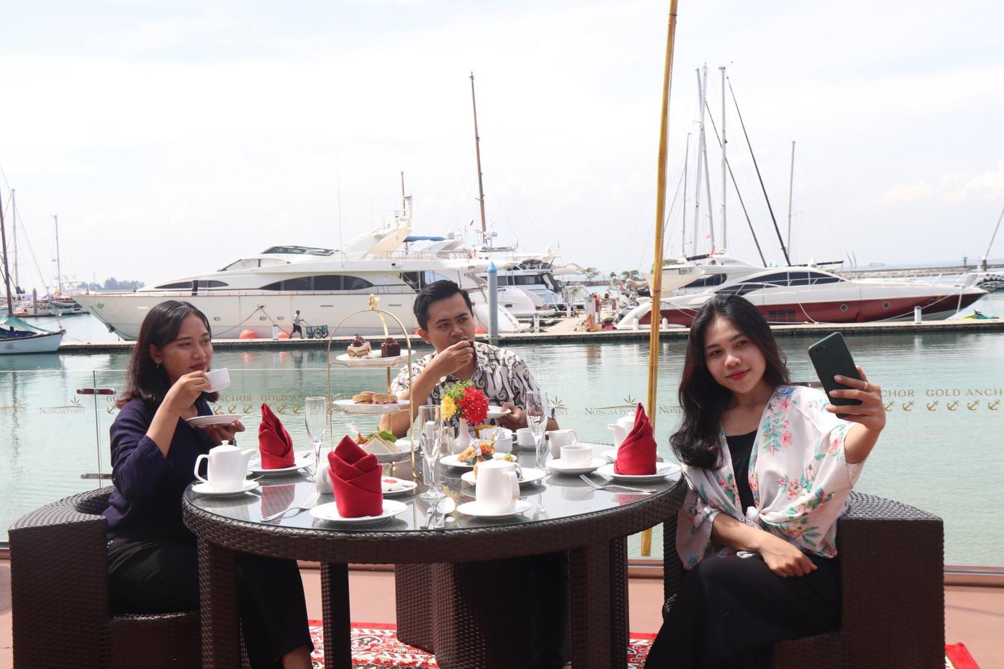 Nongsa Point Marina Hotel Buitenkant foto